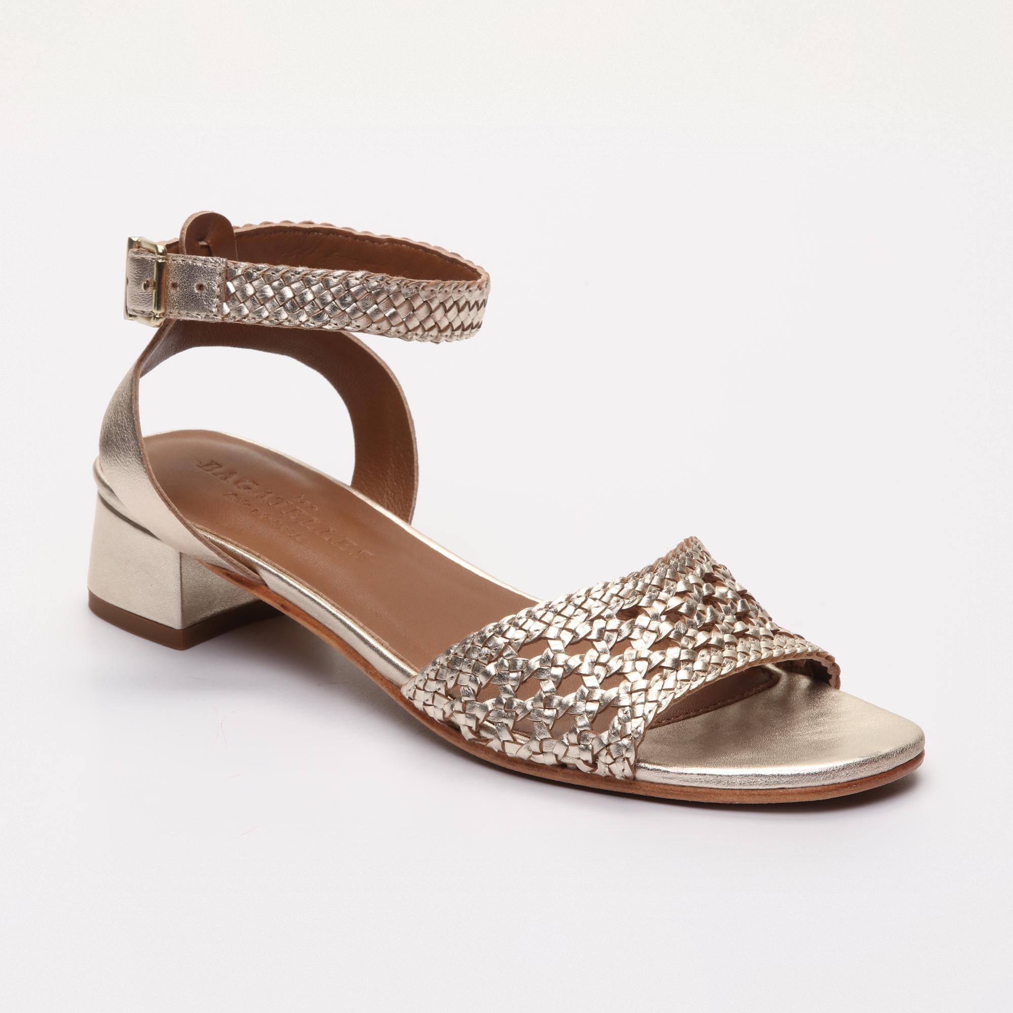 GWENIVERE_sandales_en_cuir_gold-Les-Bagatelles-1.jpg