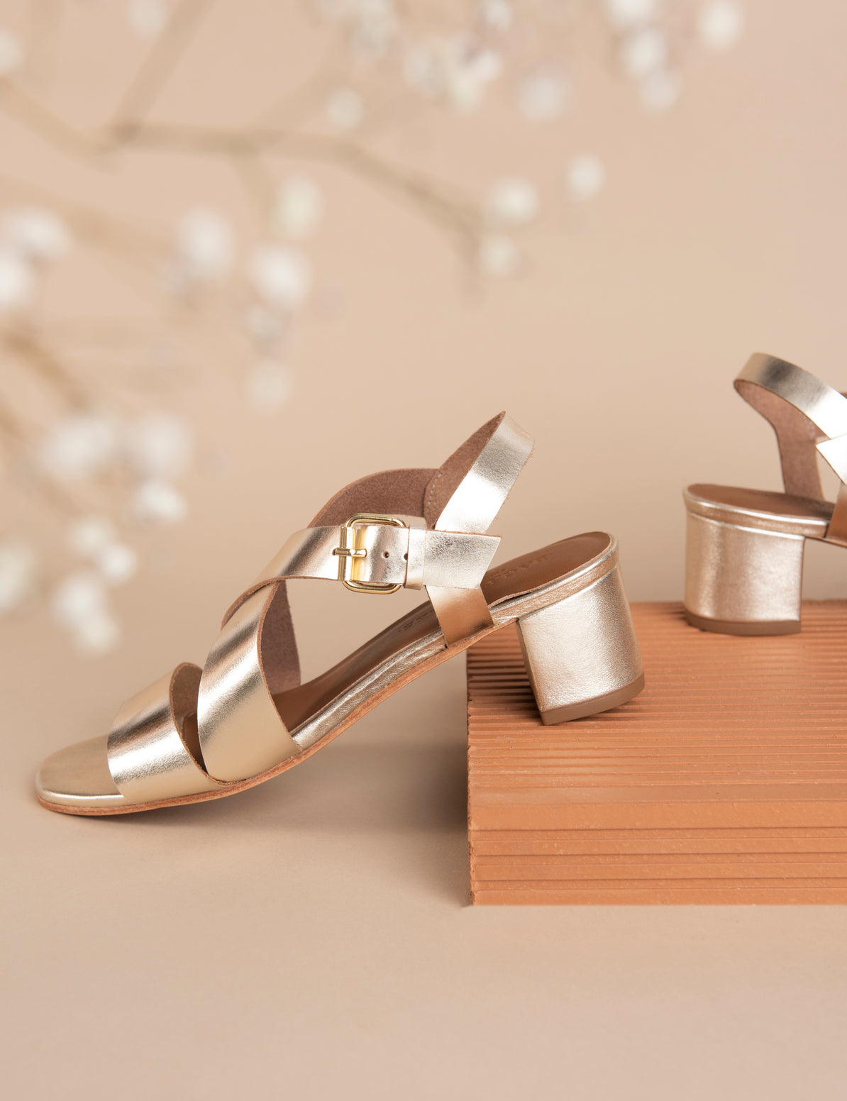 Genesis talons en cuir