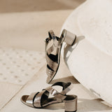 Genesis talons en cuir