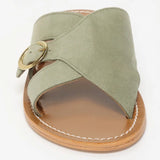 CONI mules en cuir kaki clair