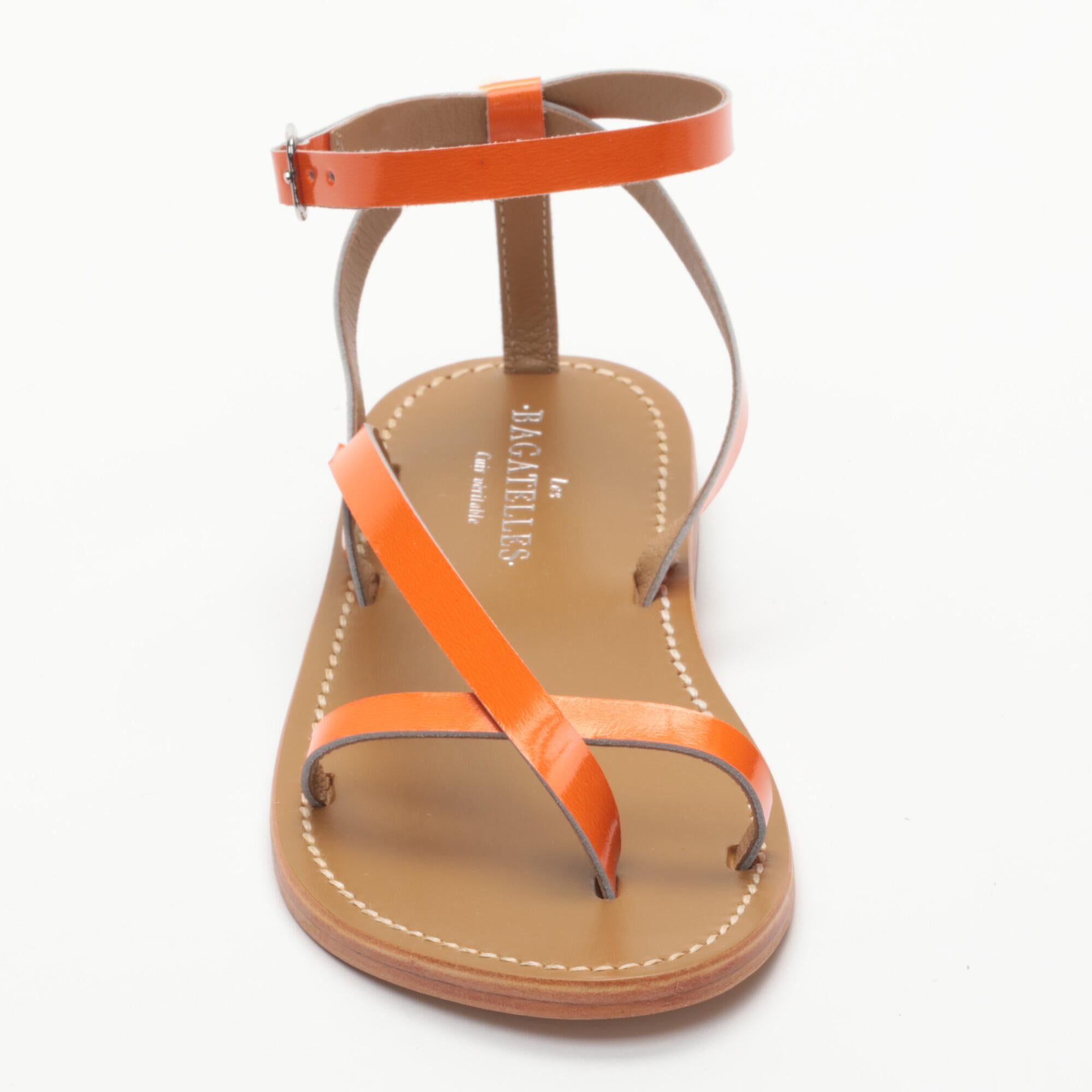 CHANDANIKA sandales en cuir orangefluo