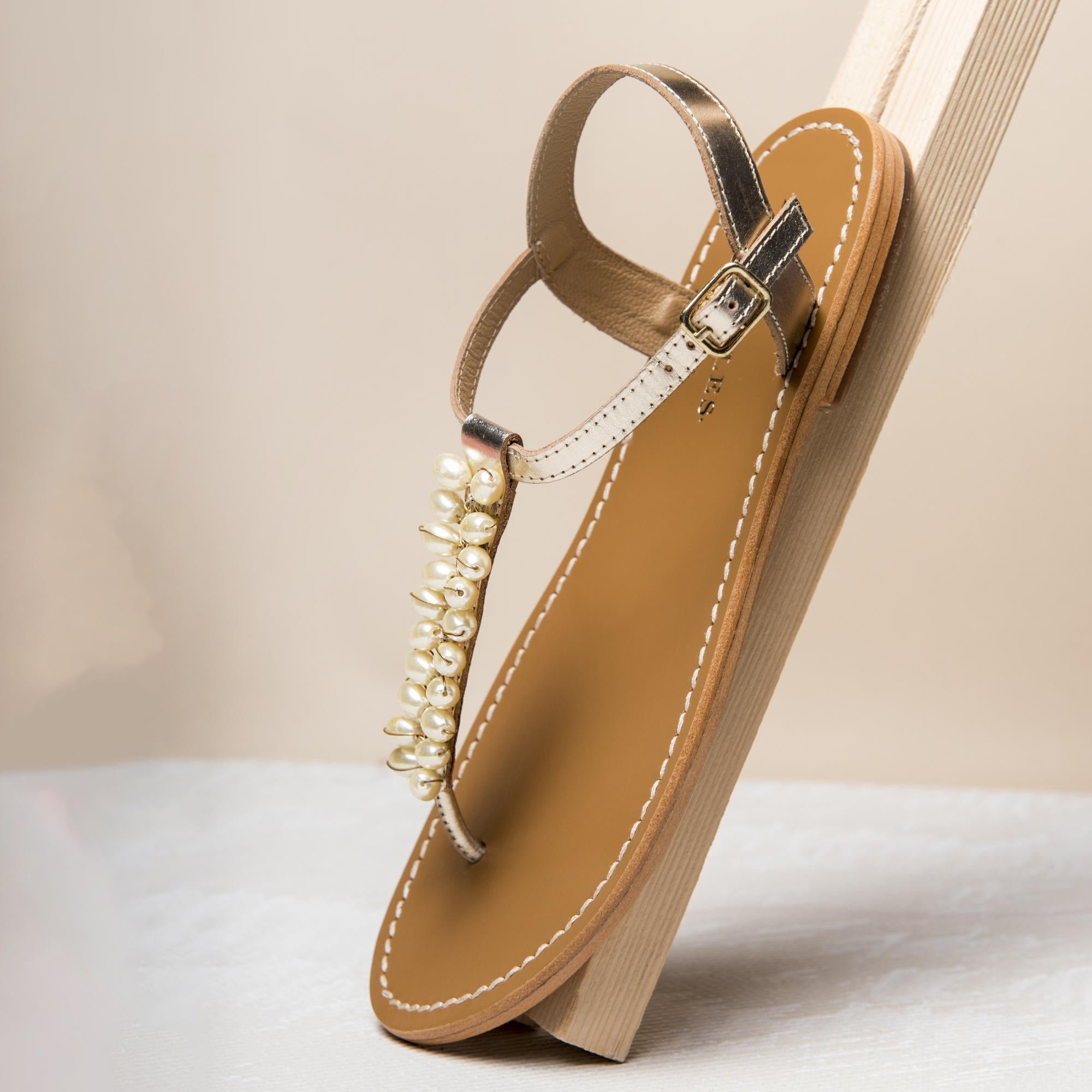 CHANDNA sandales en cuir gold
