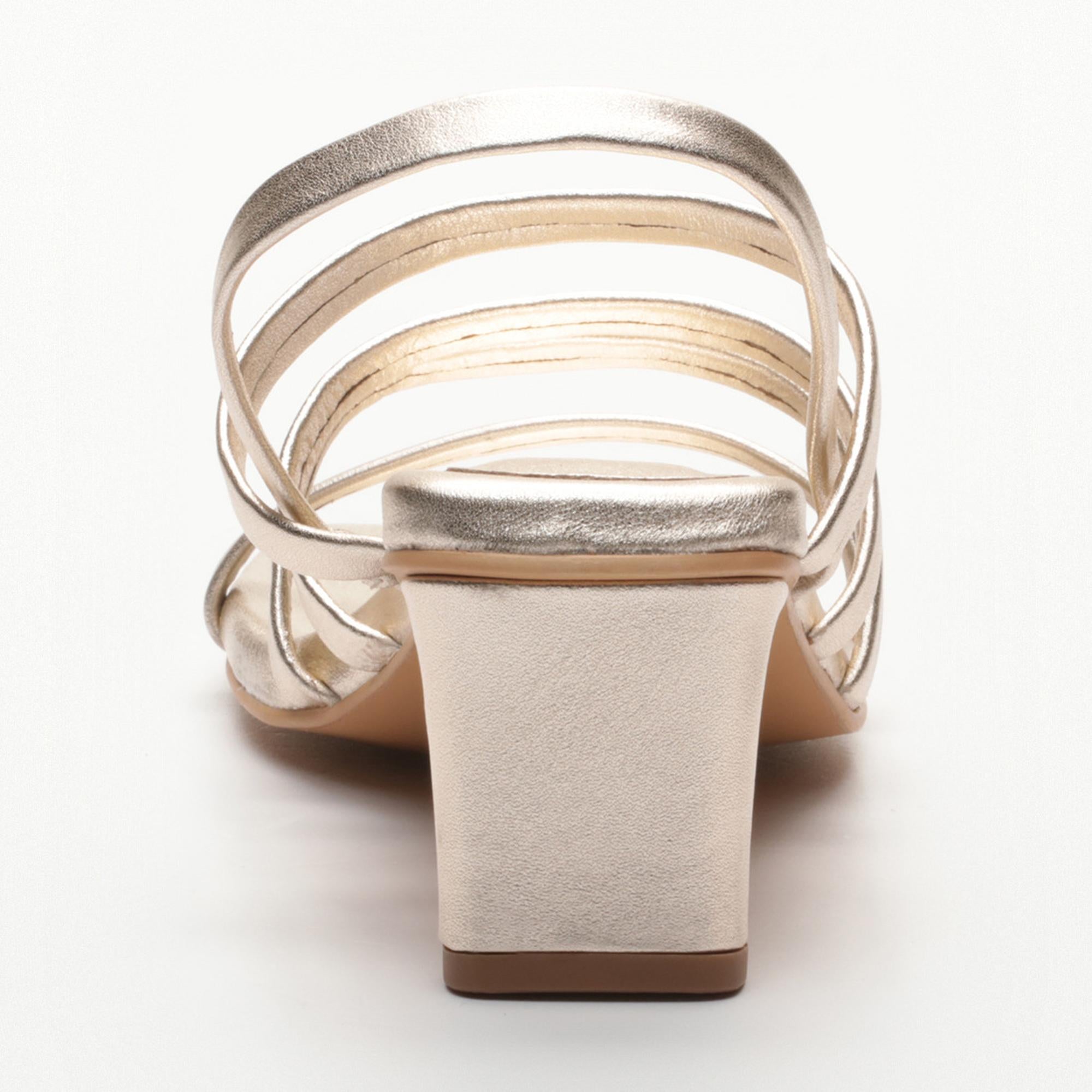 GREY sandales en cuir platinium
