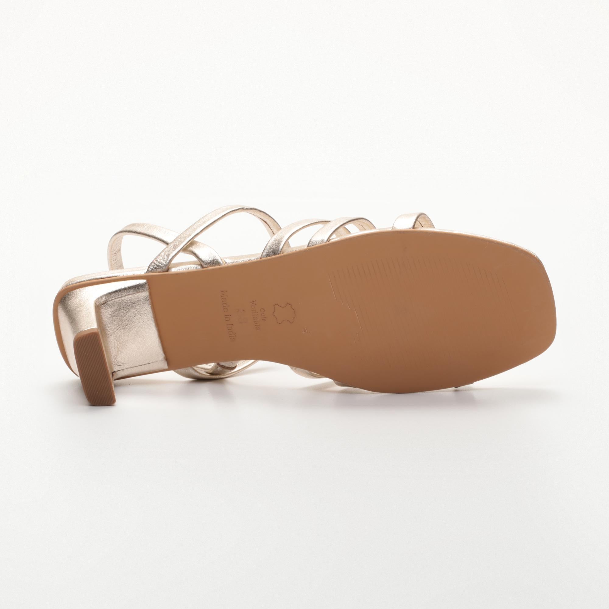 GREY sandales en cuir platinium