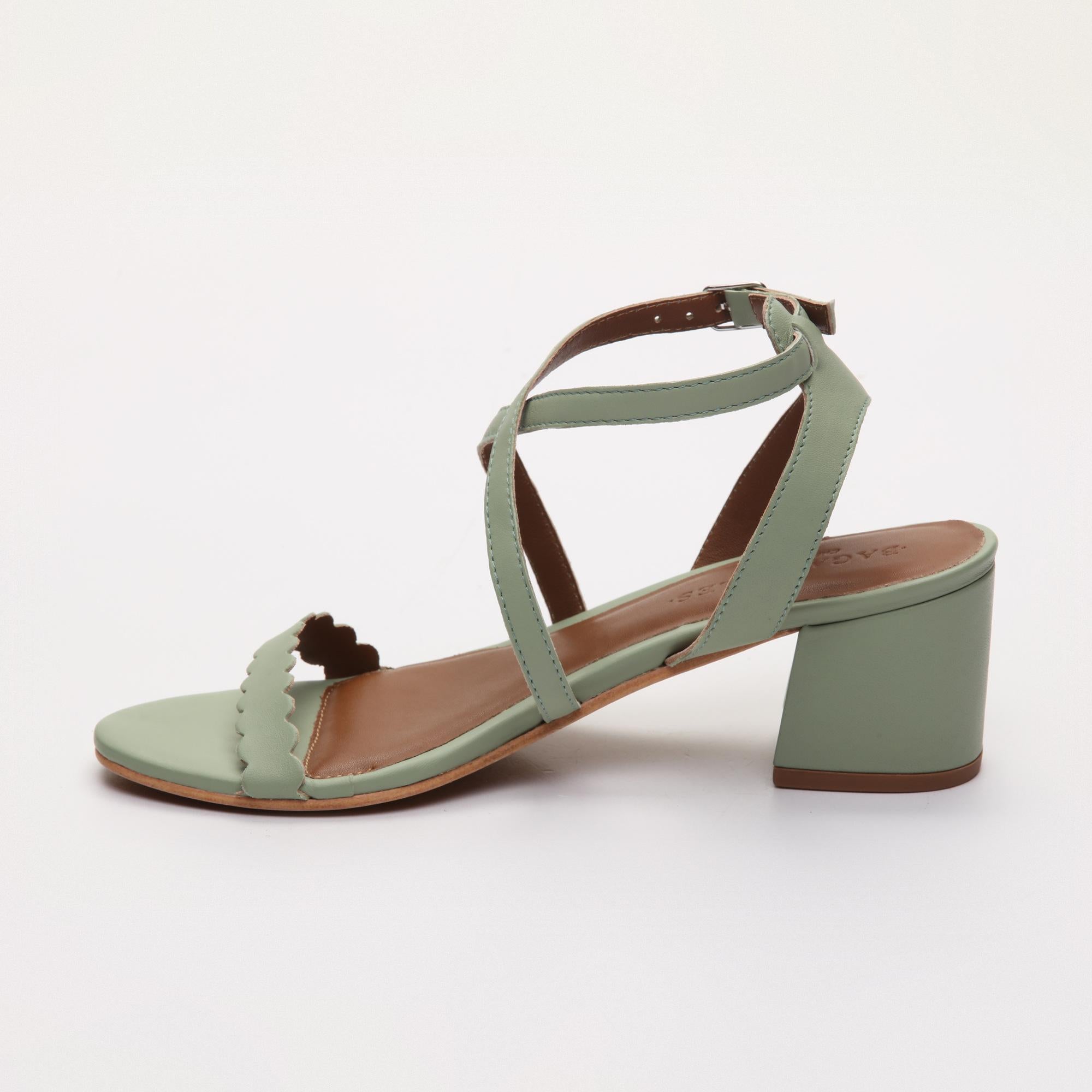 HUYANA sandales en cuir ltgreen