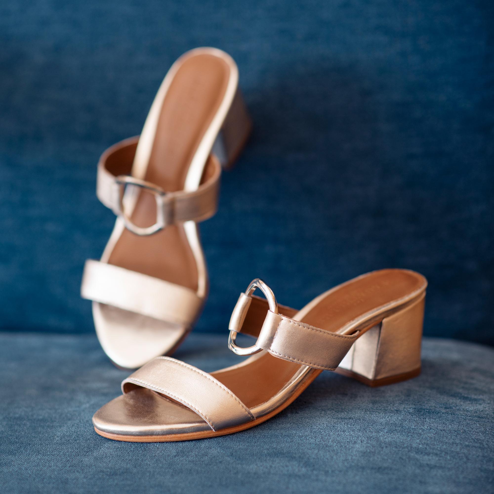 JOLAN sandales en cuir platinium