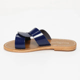 ADITRI mules en cuir midnight verni