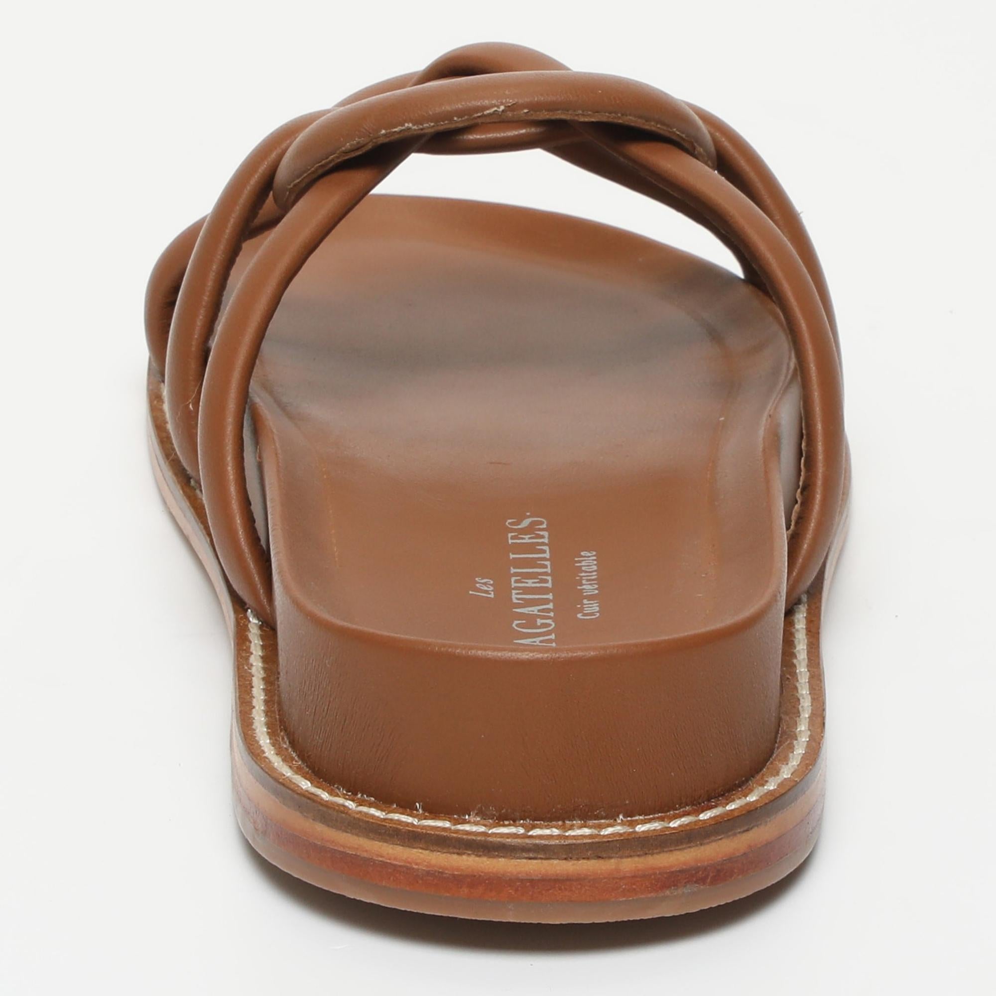 PELICURA sandales en cuir camel