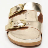 AISHANI sandales en cuir doré